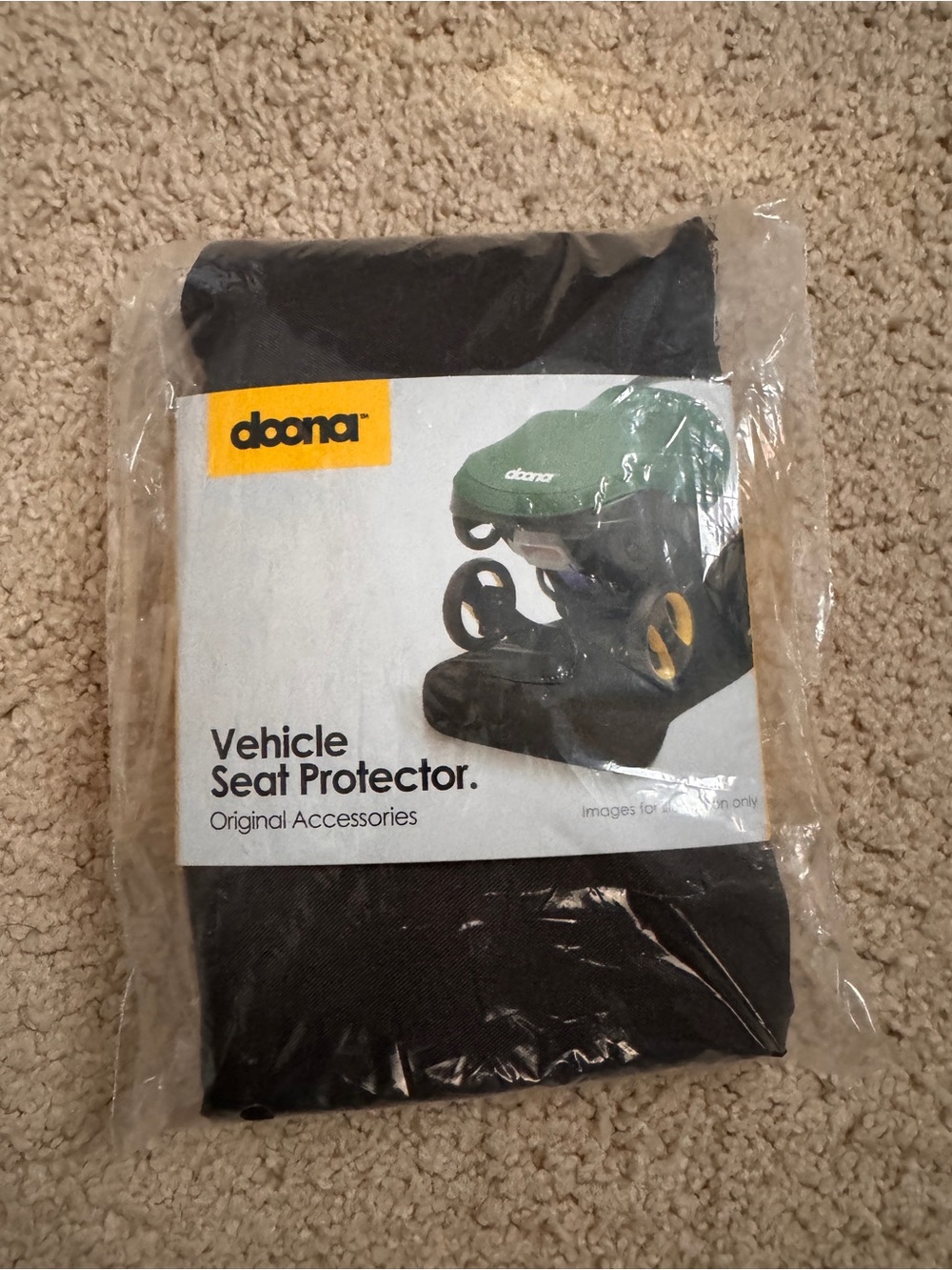 doona Black Vehicle Seat Protector for Kids